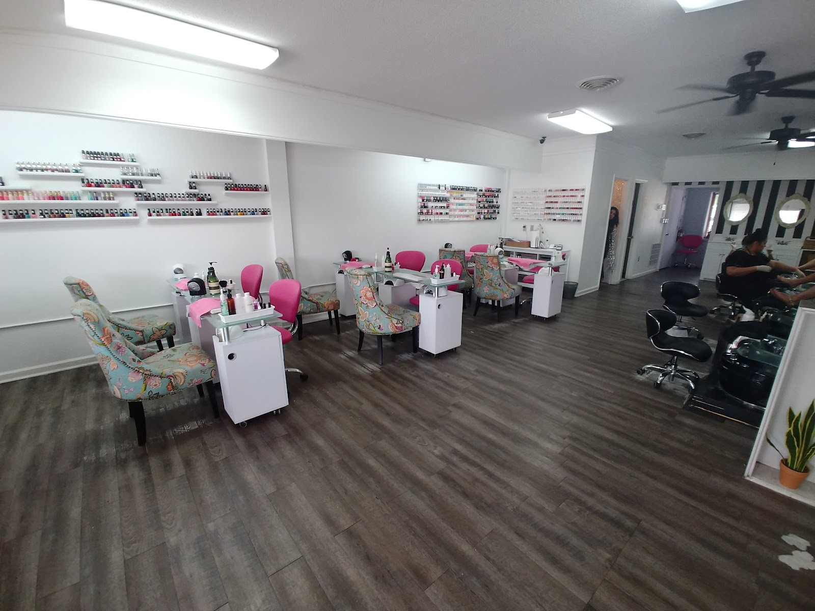 Chic Nails and Spa nail work in Sumter, South Carolina