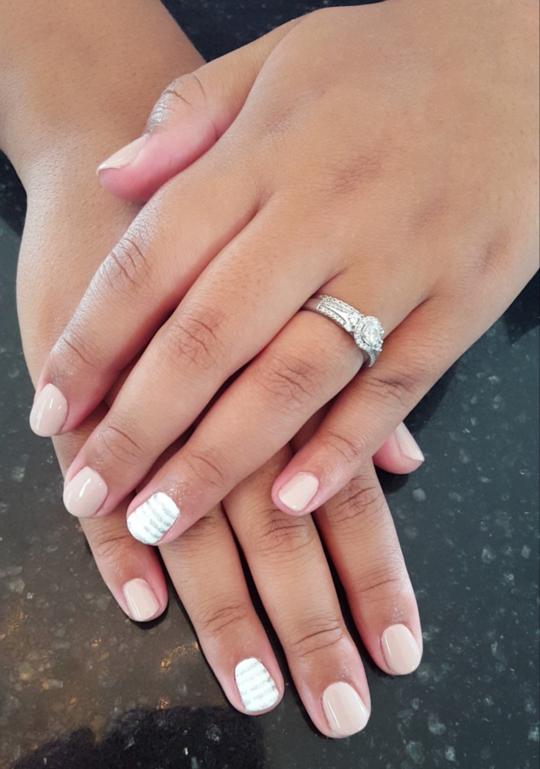 Chic Nails and Spa nail photo 1